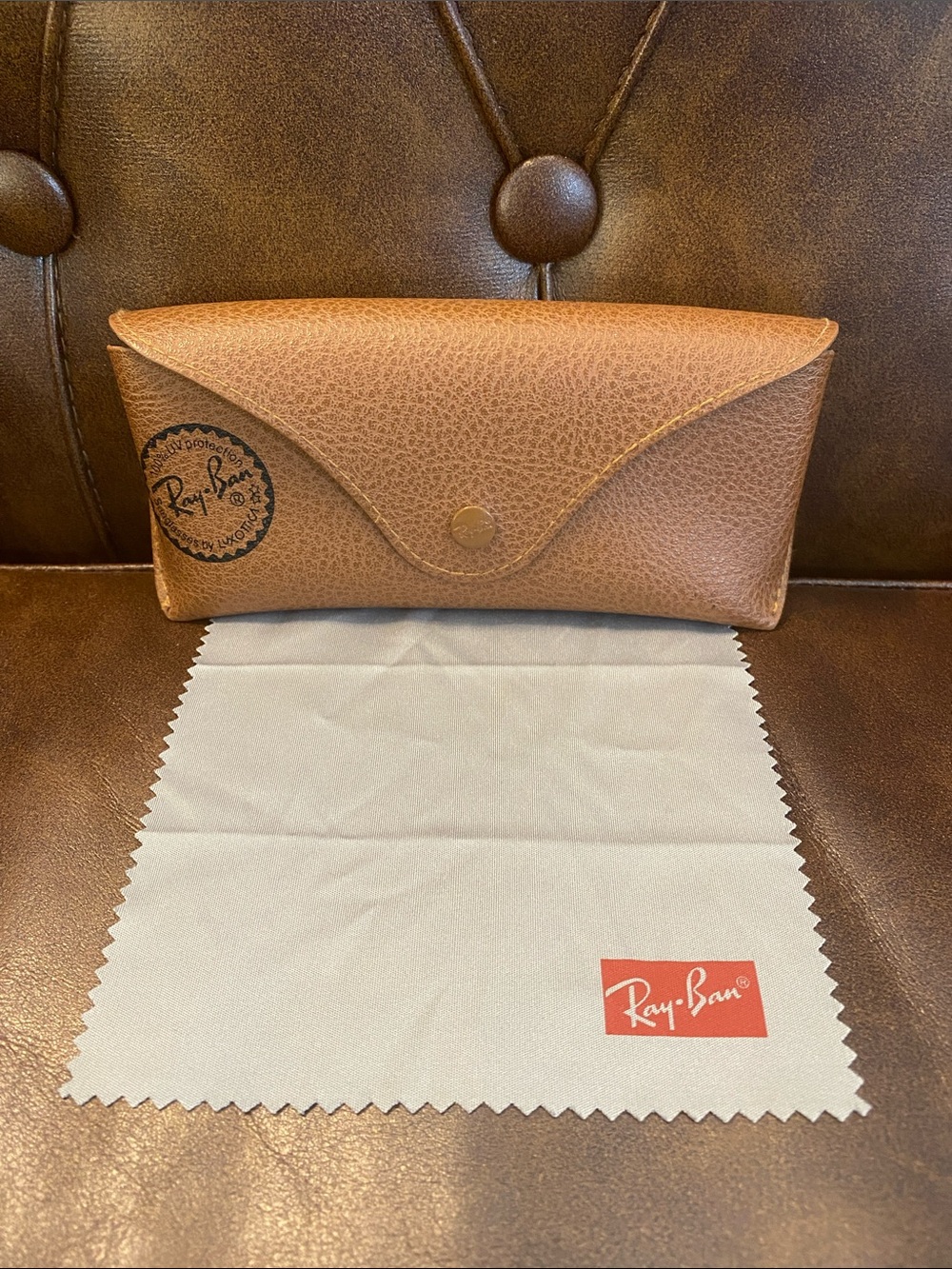 Ray-Ban Brown Leather Sunglasses Glasses Pouch with Cleaning Cloth Bundle ✨